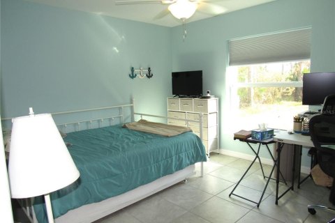 House in Port Charlotte, Florida 3 bedrooms, 152.36 sq.m. № 1430629 - photo 16