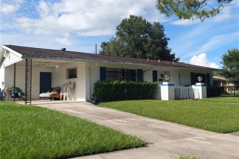 House in Tampa, Florida 3 bedrooms, 114.08 sq.m. № 1429494 - photo 2