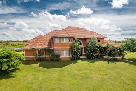 Villa ou maison à vendre à Punta Gorda, Floride: 7 chambres, 667.13 m2 № 1246437 - photo 2