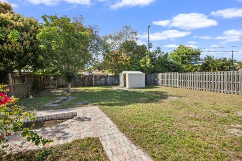 House in Fort Lauderdale, Florida 4 bedrooms, 142.33 sq.m. № 1029593 - photo 2