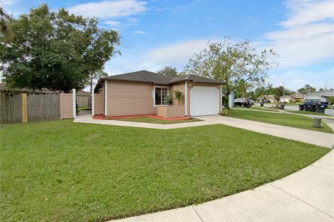 Casa en venta en Orlando, Florida, 3 dormitorios, 115.01 m2 № 1403512 - foto 2