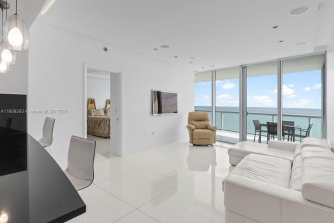 Copropriété à vendre à Sunny Isles Beach, Floride: 1 chambre, 107.86 m2 № 1227527 - photo 7