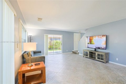 Casa en venta en Coconut Creek, Florida, 3 dormitorios, 175.77 m2 № 1384111 - foto 15