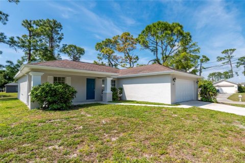 House in Lehigh Acres, Florida 3 bedrooms, 130.81 sq.m. № 1056467 - photo 6