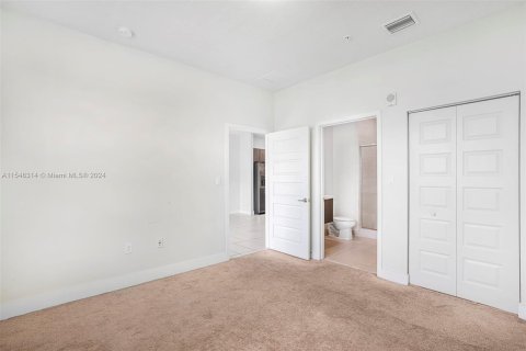 Condominio en venta en Doral, Florida, 2 dormitorios, 97.36 m2 № 1058535 - foto 14