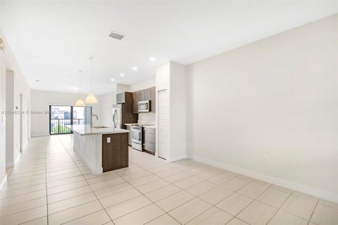 Condominio en venta en Doral, Florida, 2 dormitorios, 97.36 m2 № 1058535 - foto 5