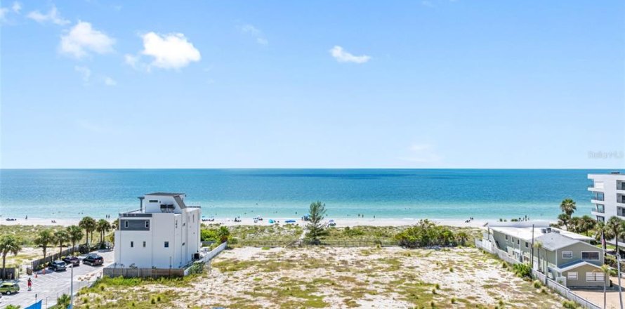 Terrain à Indian Rocks Beach, Floride № 1341234