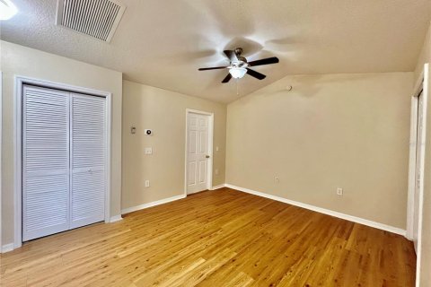 Touwnhouse à louer à Tampa, Floride: 3 chambres, 130.99 m2 № 1373073 - photo 23