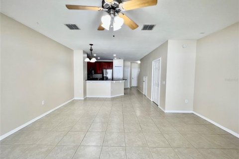 Touwnhouse à louer à Tampa, Floride: 3 chambres, 130.99 m2 № 1373073 - photo 15