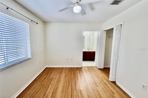 Touwnhouse à louer à Tampa, Floride: 3 chambres, 130.99 m2 № 1373073 - photo 5