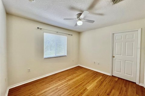 Touwnhouse à louer à Tampa, Floride: 3 chambres, 130.99 m2 № 1373073 - photo 3