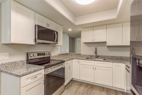 Copropriété à vendre à Seminole, Floride: 2 chambres, 102.66 m2 № 1373040 - photo 9