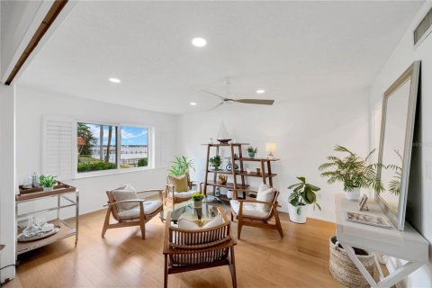 Copropriété à vendre à Bradenton, Floride: 2 chambres, 113.43 m2 № 1377834 - photo 24