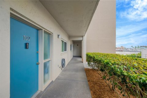 Copropriété à vendre à Bradenton, Floride: 2 chambres, 113.43 m2 № 1377834 - photo 3