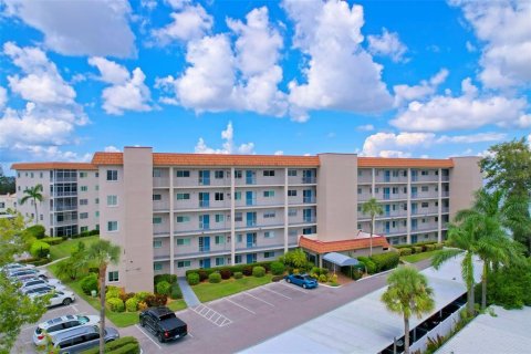 Condominio en venta en Bradenton, Florida, 2 dormitorios, 113.43 m2 № 1377834 - foto 2