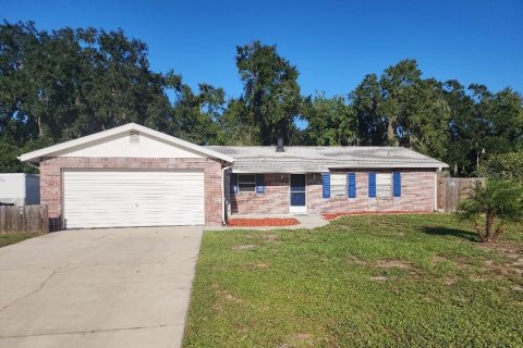 House in Edgewater, Florida 3 bedrooms, 117.8 sq.m. № 1377866 - photo 1