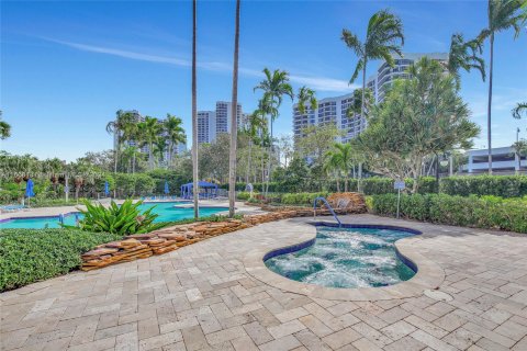 Condominio en venta en Aventura, Florida, 2 dormitorios, 125.7 m2 № 1385659 - foto 24