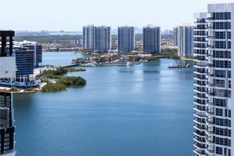 Copropriété à vendre à Aventura, Floride: 2 chambres, 125.7 m2 № 1385659 - photo 3