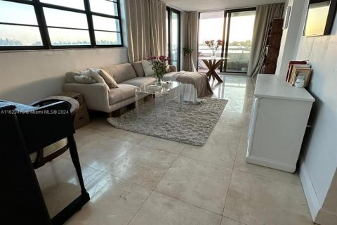 Copropriété à vendre à Miami Beach, Floride: 2 chambres, 105.17 m2 № 1385572 - photo 5