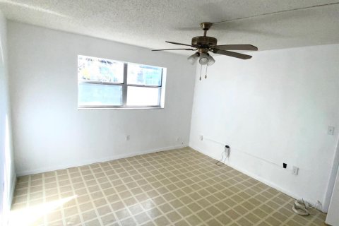 Condo in Sunrise, Florida, 2 bedrooms  № 1047963 - photo 14