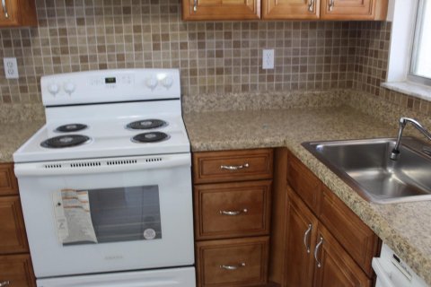 Condo in Sunrise, Florida, 2 bedrooms  № 1047963 - photo 26