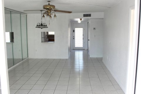 Copropriété à vendre à Sunrise, Floride: 2 chambres, 78.97 m2 № 1047963 - photo 28