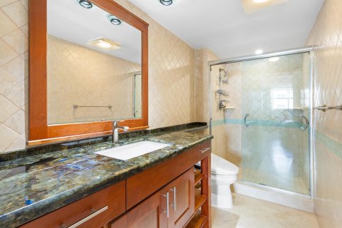 Condo in Hollywood, Florida, 2 bedrooms  № 1080778 - photo 15