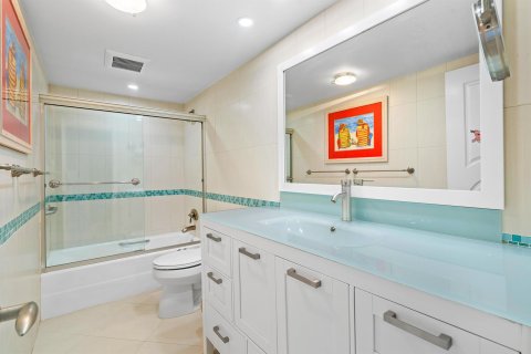 Condo in Hollywood, Florida, 2 bedrooms  № 1080778 - photo 21