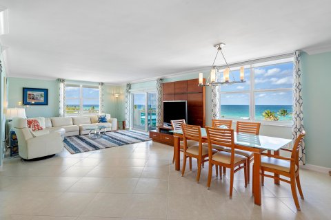 Condo in Hollywood, Florida, 2 bedrooms  № 1080778 - photo 28