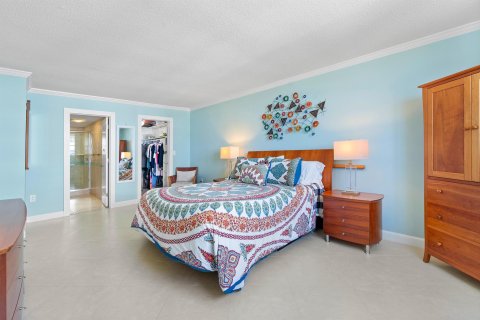 Condo in Hollywood, Florida, 2 bedrooms  № 1080778 - photo 17