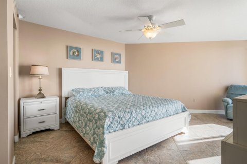 Купить кондоминиум в Хатчинсон-Айленд-Саут, Флорида 2 спальни, 116.78м2, № 1093275 - фото 23