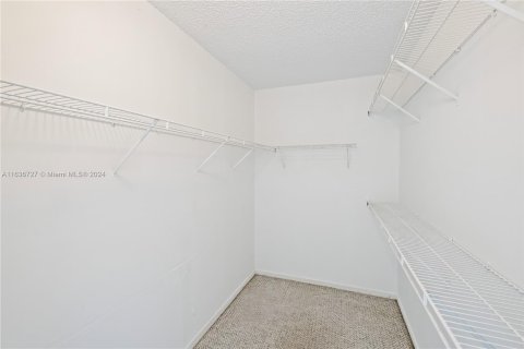 Casa en venta en Miami, Florida, 3 dormitorios, 120.22 m2 № 1306339 - foto 19