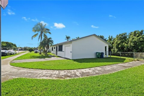 Villa ou maison à vendre à Miami, Floride: 3 chambres, 120.22 m2 № 1306339 - photo 3