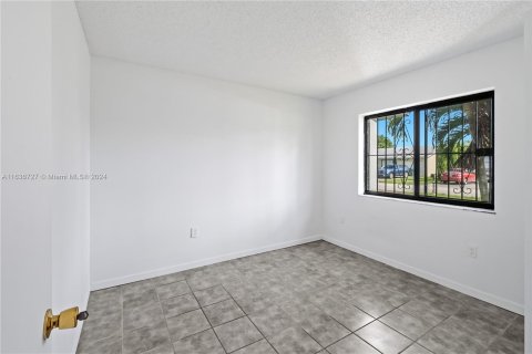 Casa en venta en Miami, Florida, 3 dormitorios, 120.22 m2 № 1306339 - foto 21