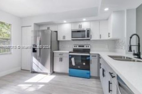 Condominio en venta en Pembroke Pines, Florida, 2 dormitorios, 110.74 m2 № 1381602 - foto 13