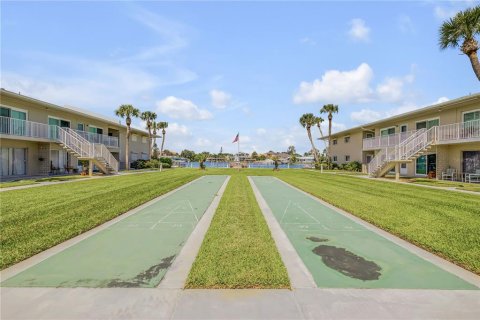 Condo in New Smyrna Beach, Florida, 1 bedroom  № 1379528 - photo 26