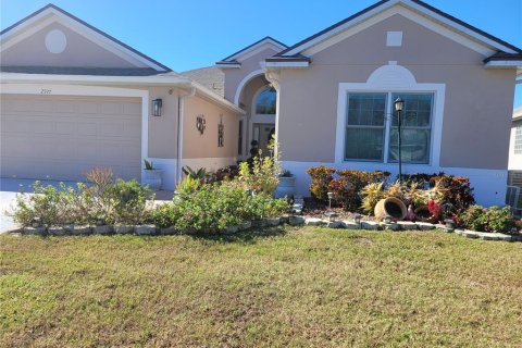 House in Kissimmee, Florida 3 bedrooms, 166.85 sq.m. № 1354476 - photo 1