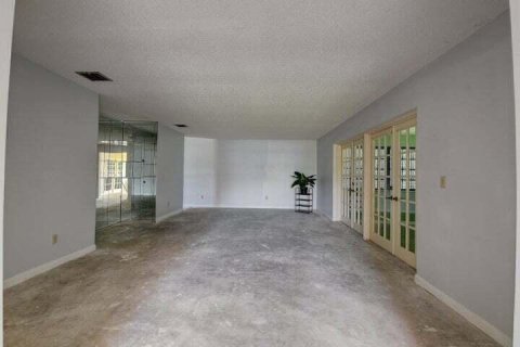 Villa ou maison à vendre à Delray Beach, Floride: 4 chambres, 264.77 m2 № 1027014 - photo 25