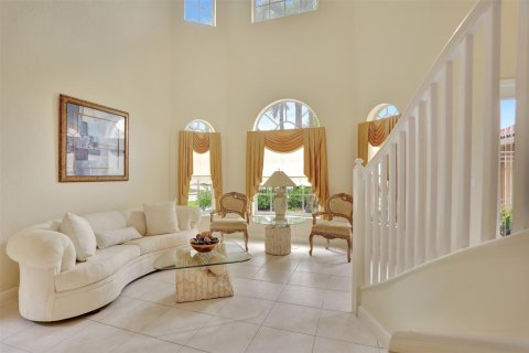 House in Coral Springs, Florida 5 bedrooms, 304.63 sq.m. № 1061080 - photo 25