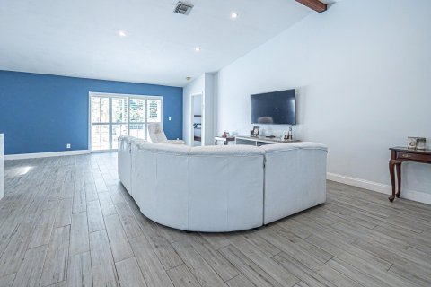 Casa en venta en Coconut Creek, Florida, 3 dormitorios, 184.6 m2 № 1092965 - foto 18