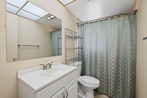 Copropriété à vendre à Hallandale Beach, Floride: 2 chambres, 101.45 m2 № 1058911 - photo 13