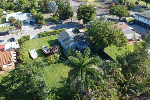 Propiedad comercial en venta en Miami, Florida № 1379156 - foto 6