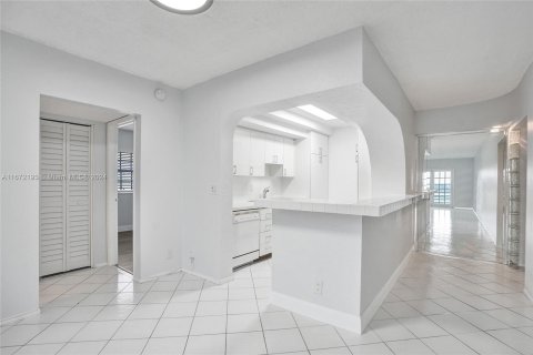 Copropriété à vendre à Fort Lauderdale, Floride: 2 chambres, 84.54 m2 № 1397003 - photo 6