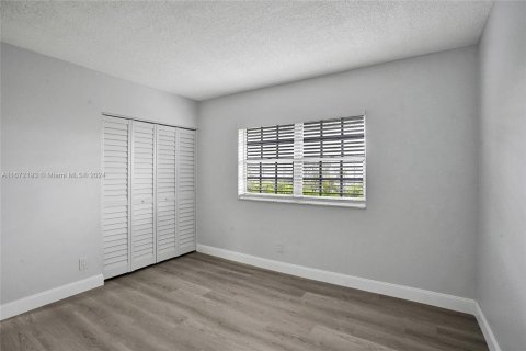 Condo in Fort Lauderdale, Florida, 2 bedrooms  № 1397003 - photo 16