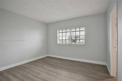 Copropriété à vendre à Fort Lauderdale, Floride: 2 chambres, 84.54 m2 № 1397003 - photo 19