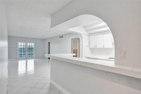 Condo in Fort Lauderdale, Florida, 2 bedrooms  № 1397003 - photo 3