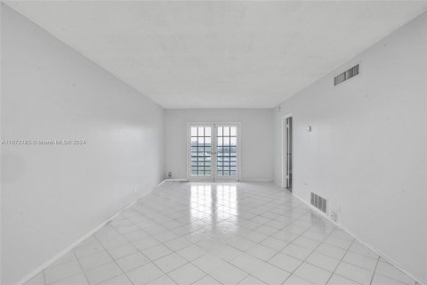 Copropriété à vendre à Fort Lauderdale, Floride: 2 chambres, 84.54 m2 № 1397003 - photo 5