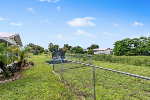 Villa ou maison à vendre à North Port, Floride: 3 chambres, 153.29 m2 № 1341310 - photo 30