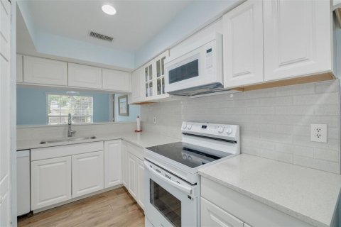 Copropriété à vendre à Palm Harbor, Floride: 2 chambres, 83.61 m2 № 1341344 - photo 18