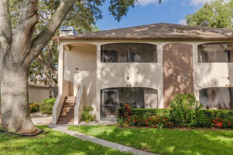 Condo in Palm Harbor, Florida, 2 bedrooms  № 1341344 - photo 1